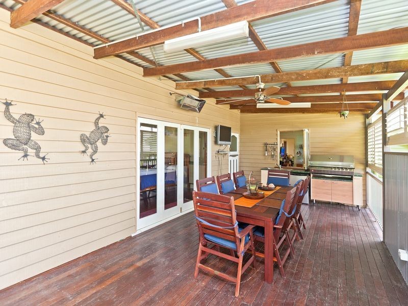 151 Oceana Tce, Lota QLD 4179
