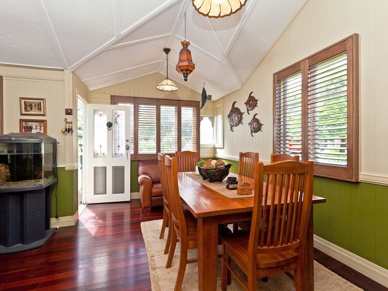 151 Oceana Tce, Lota QLD 4179