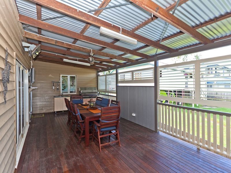151 Oceana Tce, Lota QLD 4179