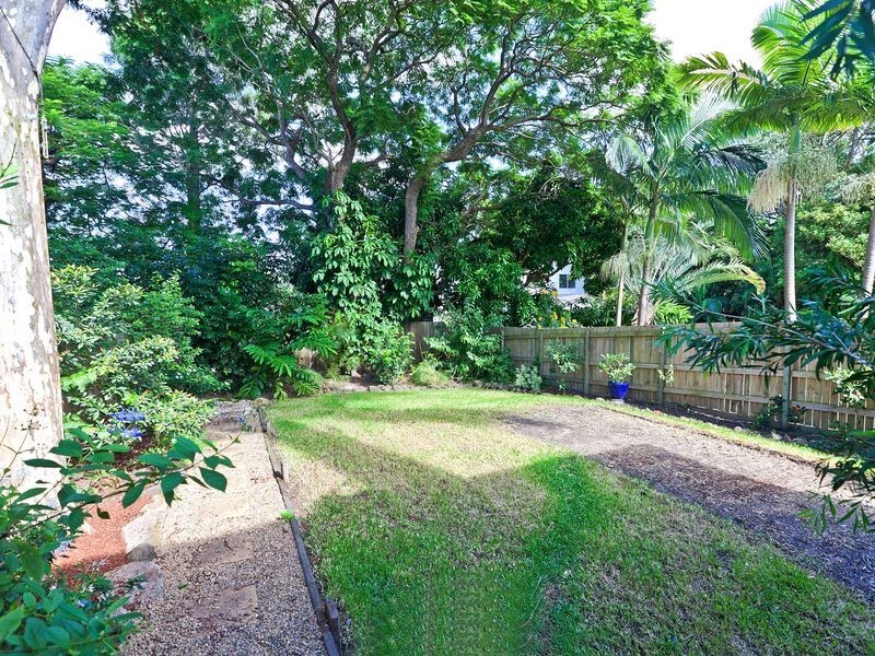 151 Oceana Tce, Lota QLD 4179