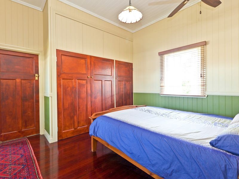 151 Oceana Tce, Lota QLD 4179
