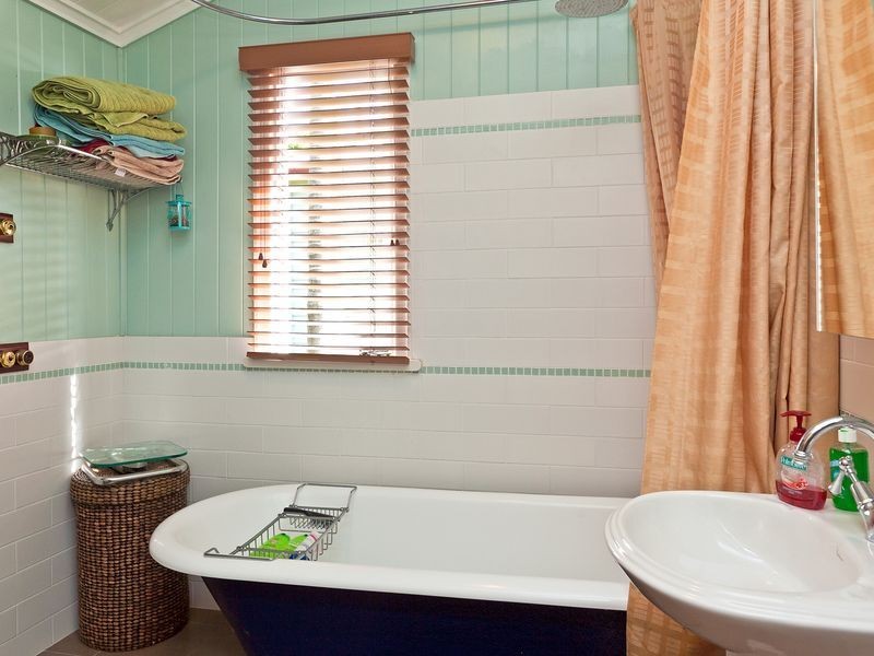 151 Oceana Tce, Lota QLD 4179