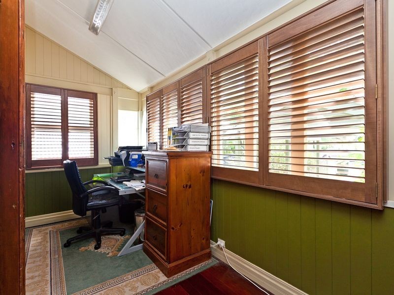 151 Oceana Tce, Lota QLD 4179