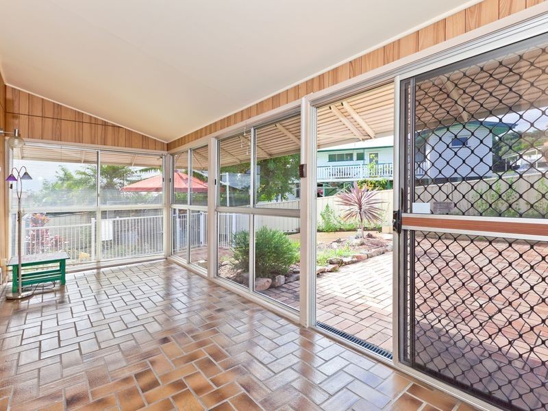 6 Banoon Drive, Wynnum QLD 4178