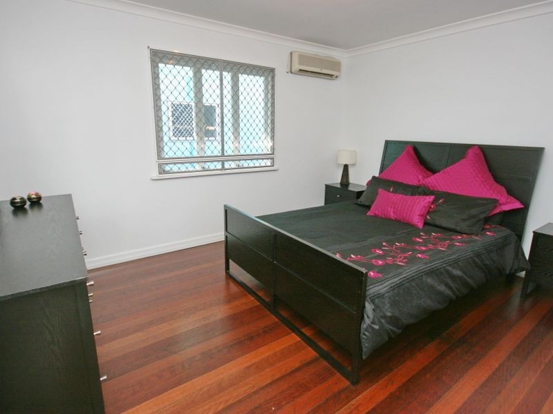 21 Ryder Street, Wynnum QLD 4178