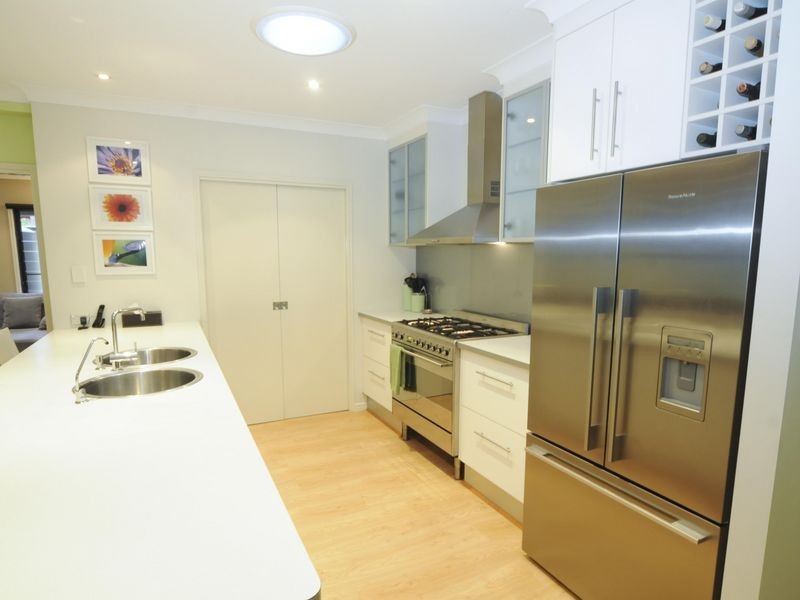 2 Scribbly Close, Lota QLD 4179