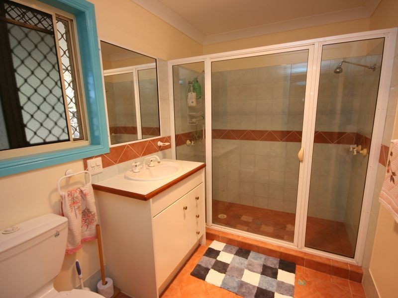 30 Miles Crescent, Manly West QLD 4179