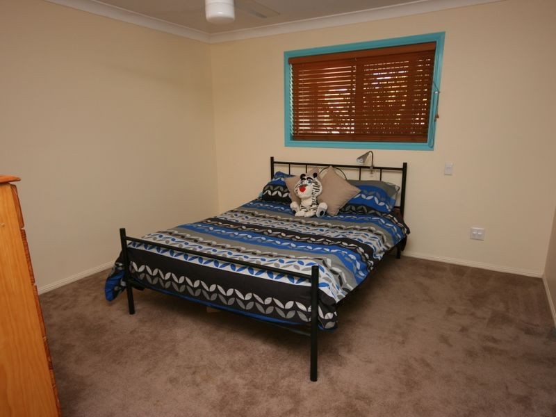 30 Miles Crescent, Manly West QLD 4179