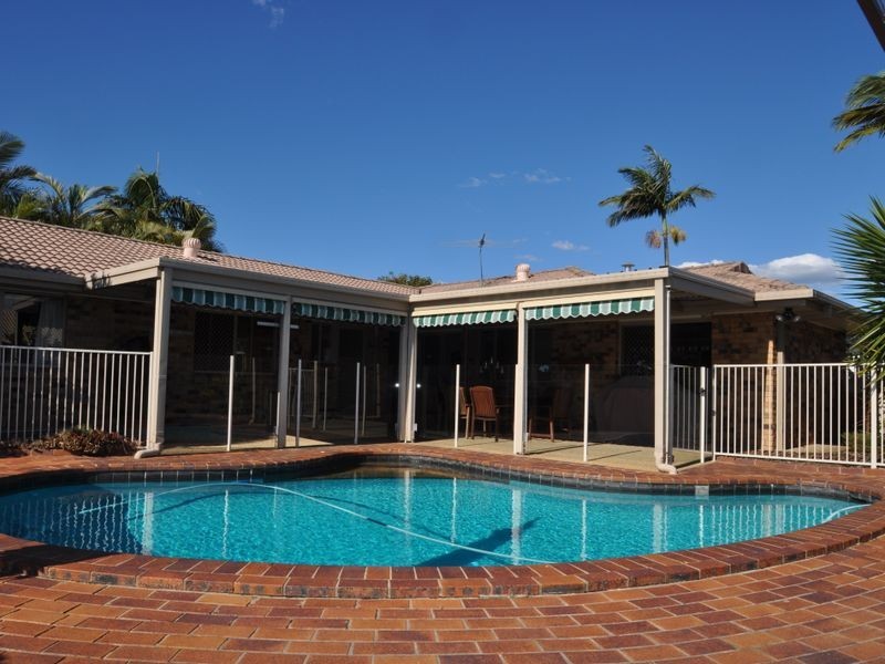 45 Scanlen Crescent, Wynnum West QLD 4178