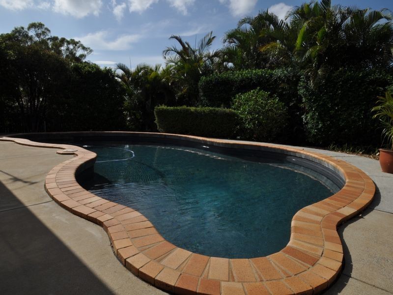 2 Auriga Close, Wynnum QLD 4178