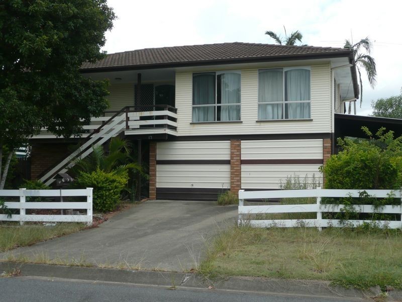 17 Balnave Street, Wynnum West QLD 4178