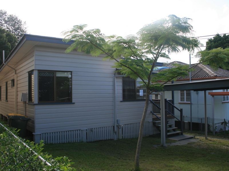 24 Bellew Street, Wynnum QLD 4178