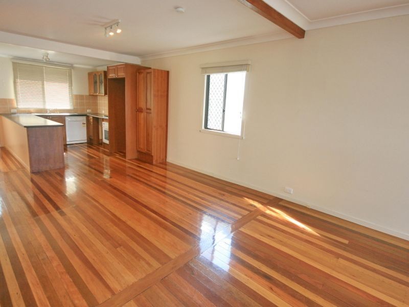 24 Bellew Street, Wynnum QLD 4178