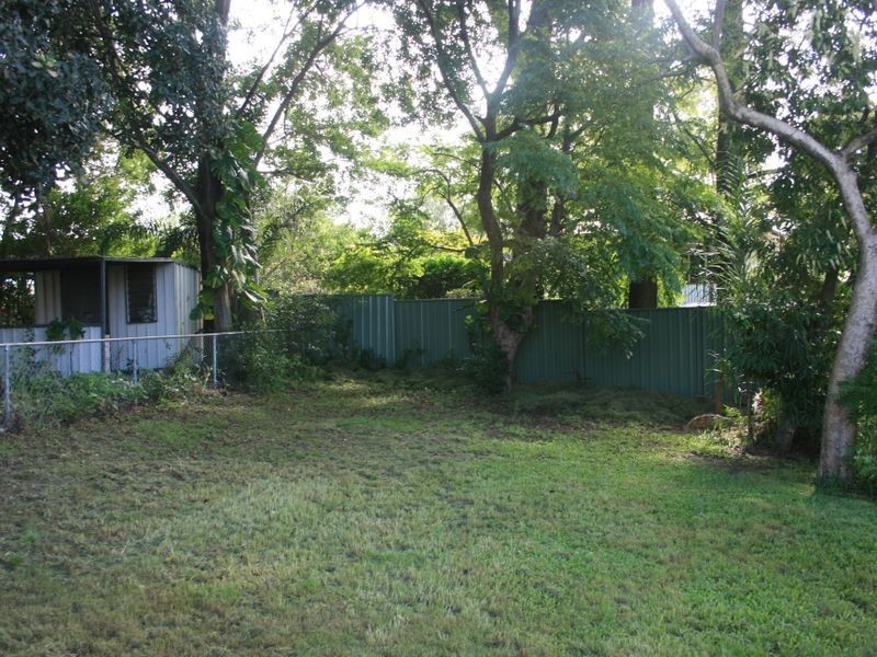 24 Bellew Street, Wynnum QLD 4178