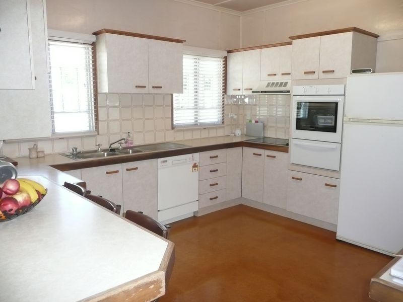 146 Cameron Parade, Wynnum QLD 4178