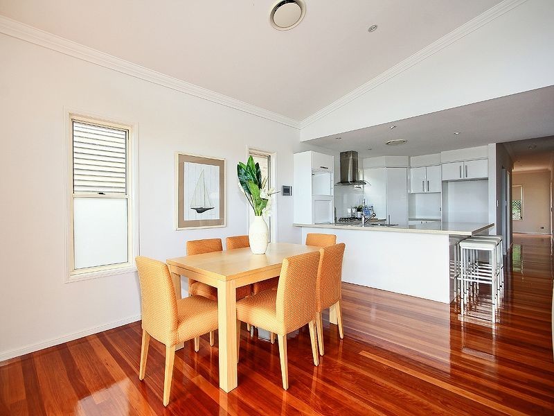 81 Raeburn St, Manly West QLD 4179