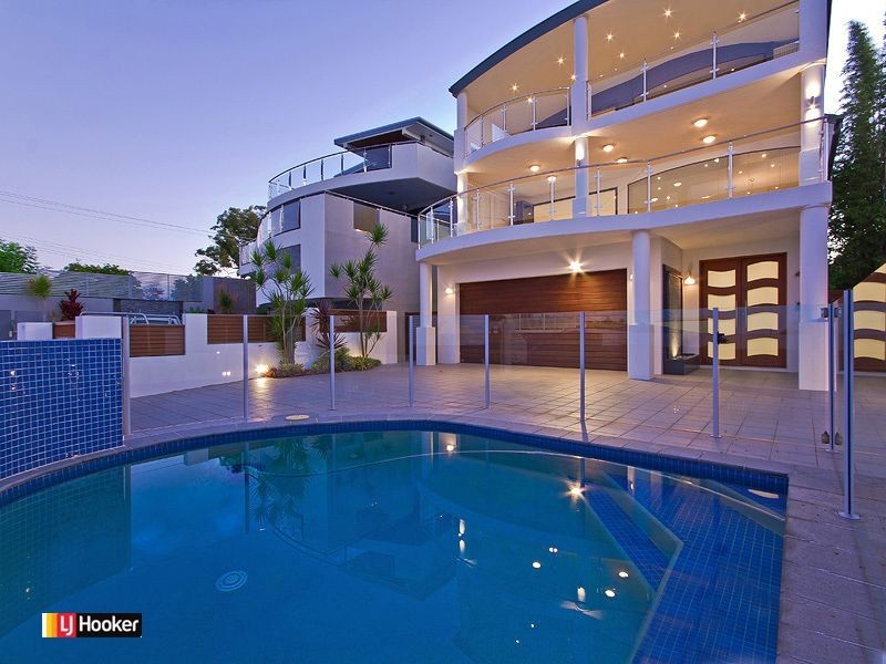 171 Carlton Terrace, Manly QLD 4179