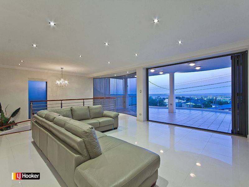 171 Carlton Terrace, Manly QLD 4179