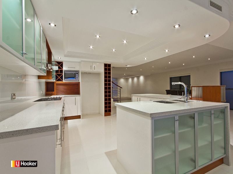 171 Carlton Terrace, Manly QLD 4179