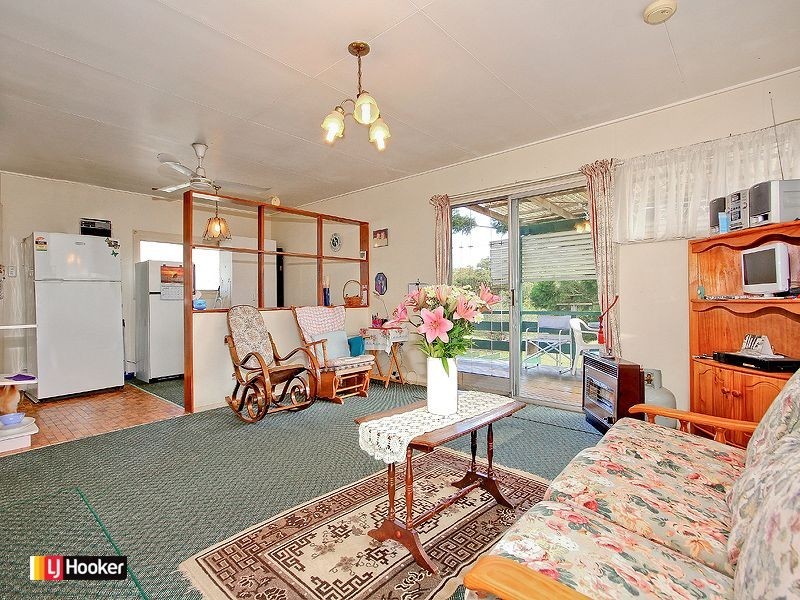 67 Wondall Rd, Wynnum West QLD 4178