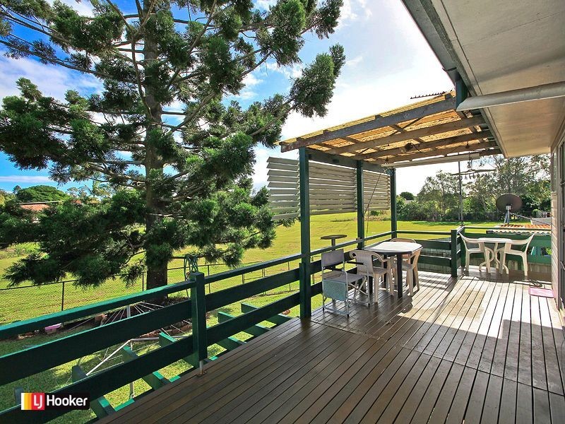 67 Wondall Rd, Wynnum West QLD 4178