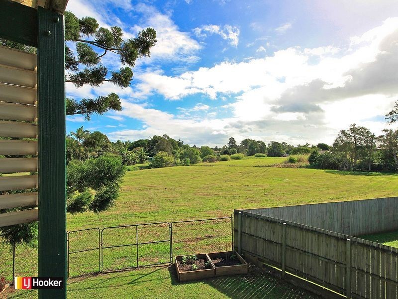 67 Wondall Rd, Wynnum West QLD 4178