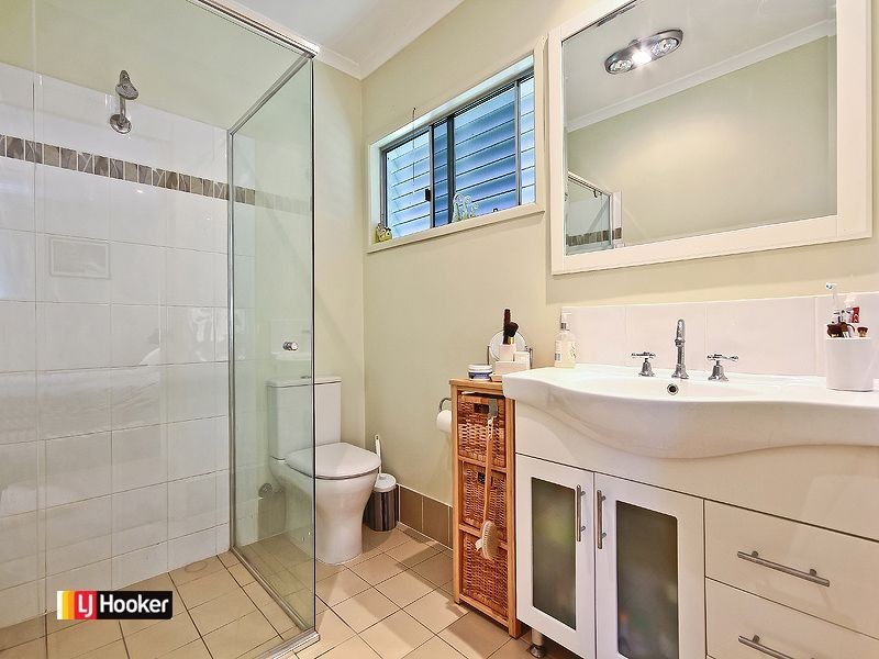 32 Ringara St, Manly West QLD 4179