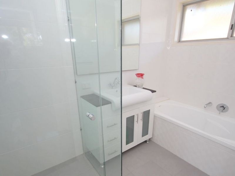 20 Coralie Avenue, Wynnum West QLD 4178