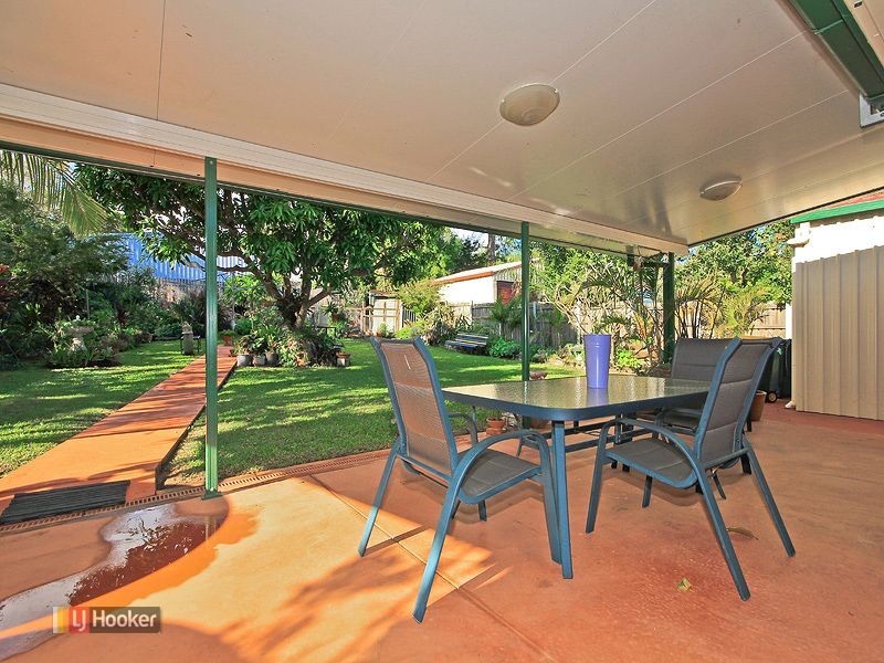 12 Empire Ave, Manly West QLD 4179