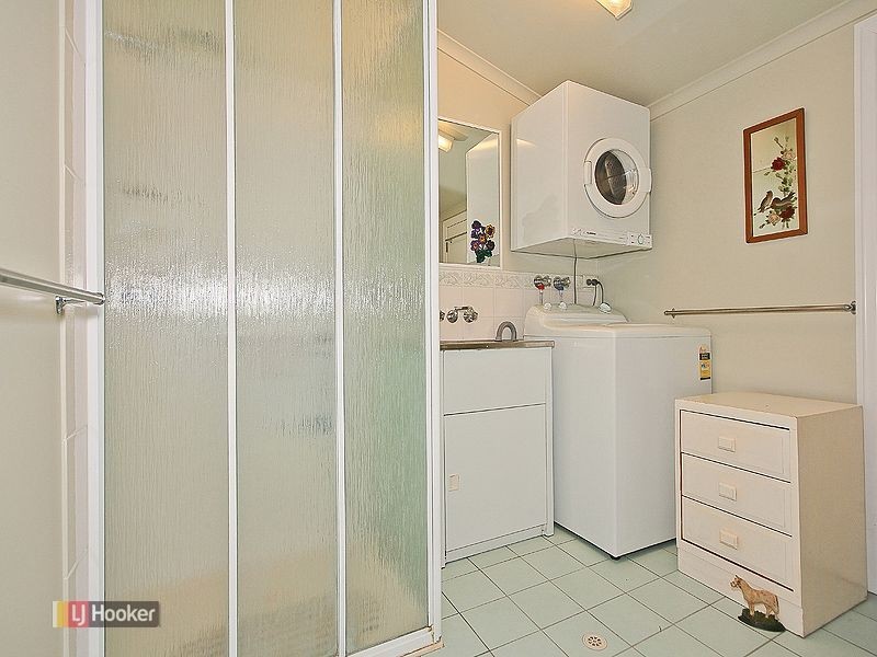 12 Empire Ave, Manly West QLD 4179