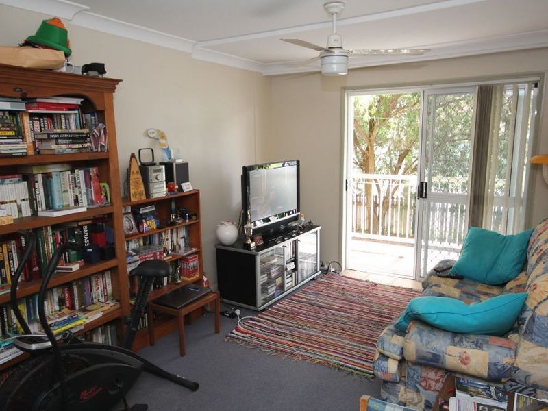 2/41 Glenora St, Wynnum QLD 4178