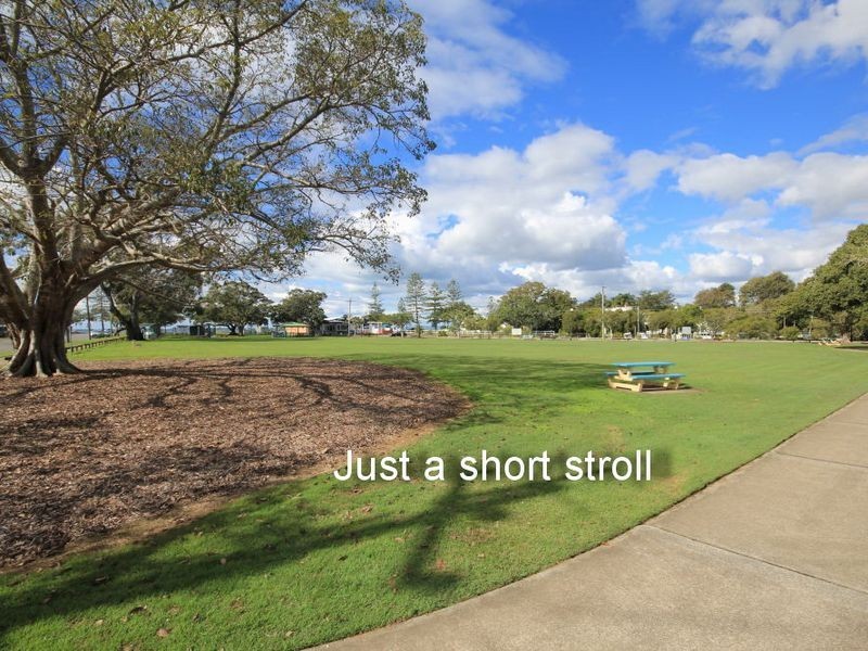 2/41 Glenora St, Wynnum QLD 4178