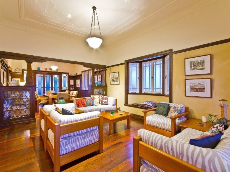 113 Carlton Terrace, Manly QLD 4179