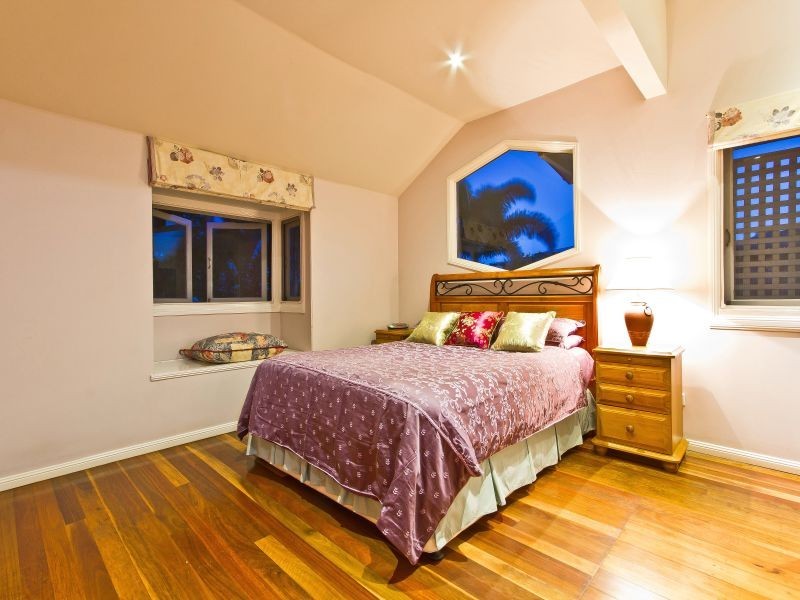 113 Carlton Terrace, Manly QLD 4179