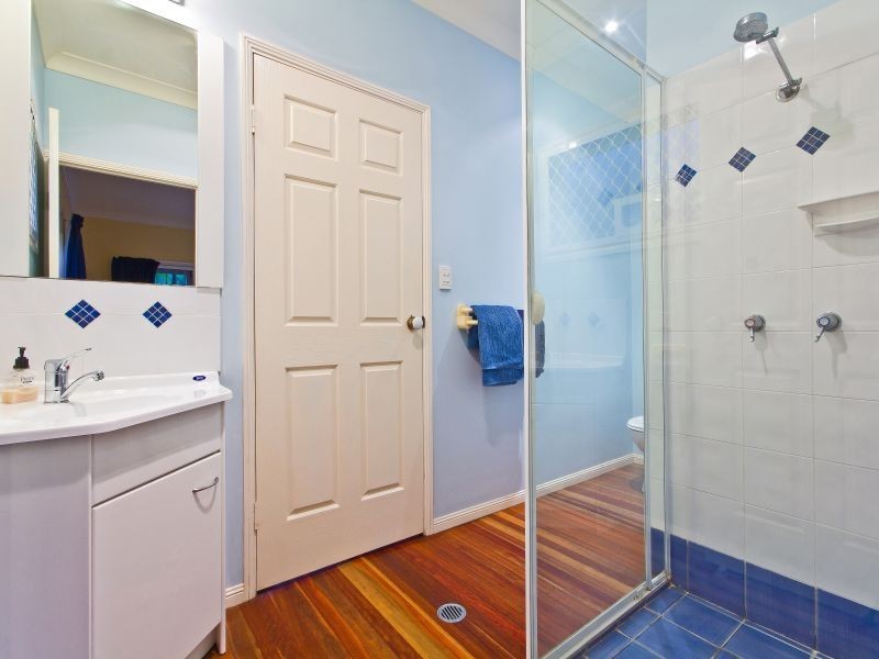 113 Carlton Terrace, Manly QLD 4179