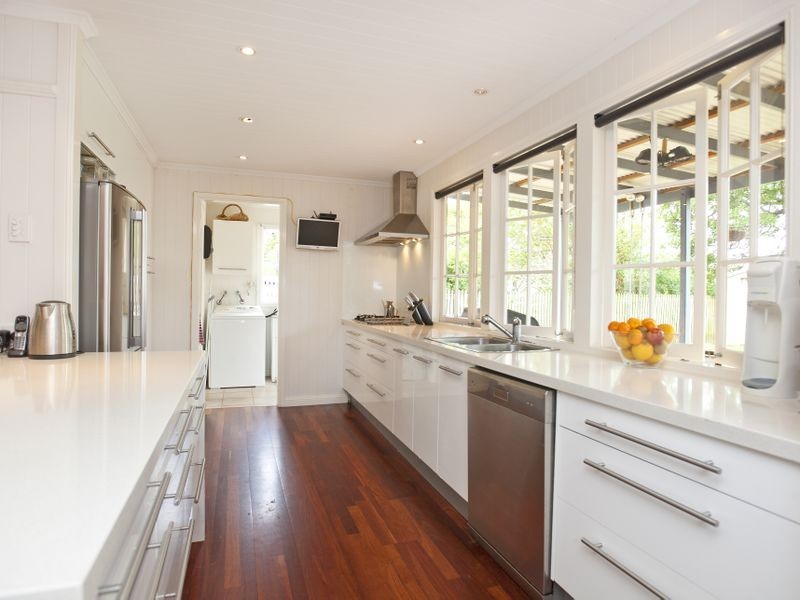 52 Mountjoy Terrace, Wynnum QLD 4178