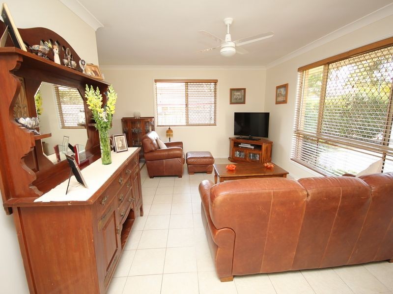 36 Schooner Circuit, Manly West QLD 4179