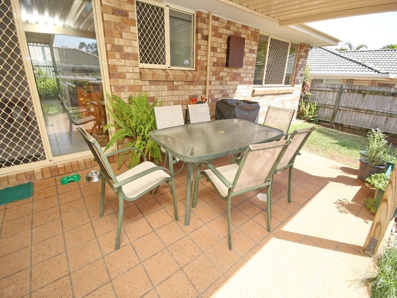 36 Schooner Circuit, Manly West QLD 4179