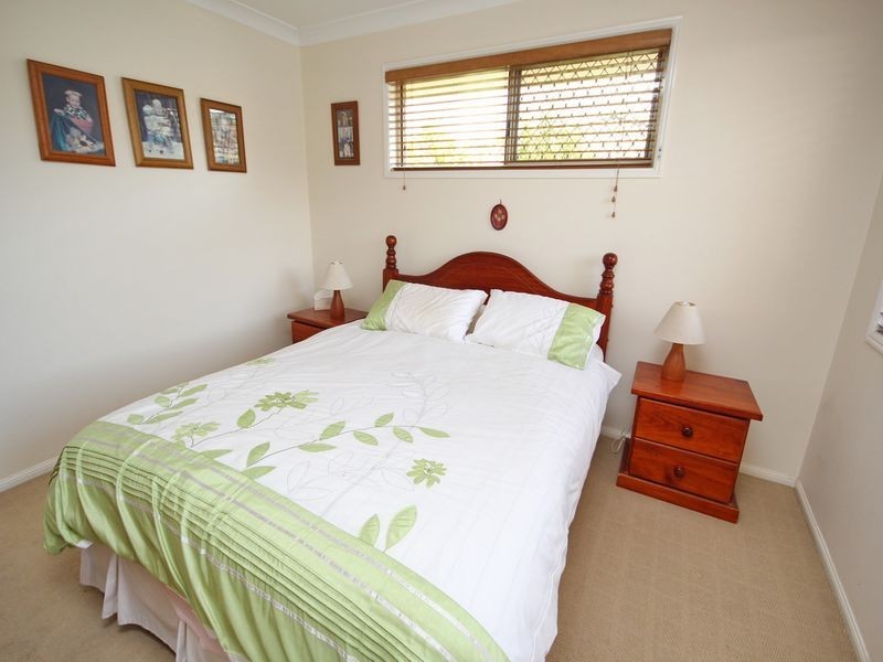 36 Schooner Circuit, Manly West QLD 4179