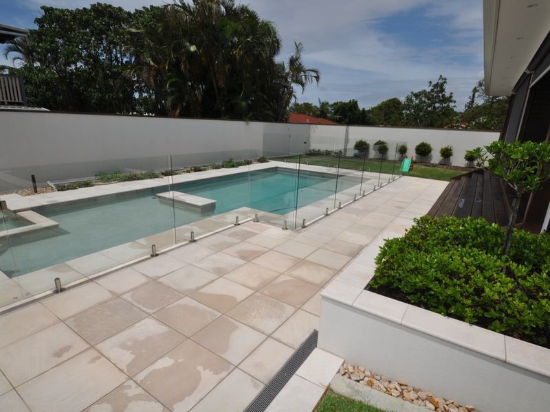 56 Glenora St, Wynnum QLD 4178