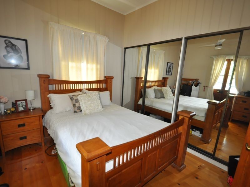 56 Glenora St, Wynnum QLD 4178