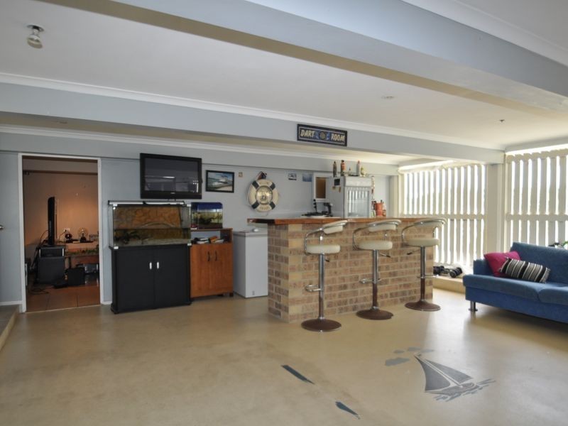 56 Glenora St, Wynnum QLD 4178