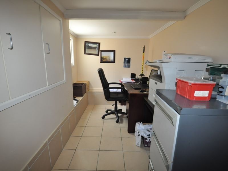 56 Glenora St, Wynnum QLD 4178