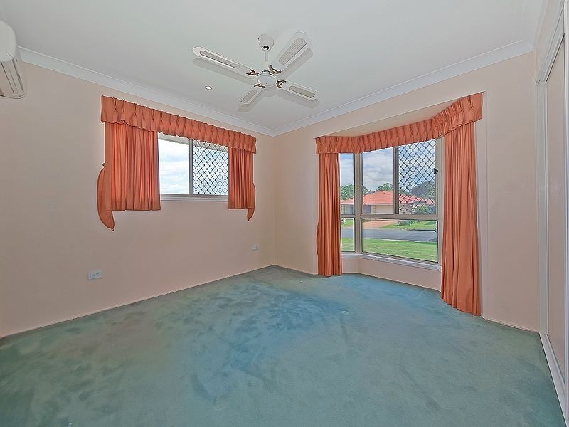 62 Amanda St, Wynnum West QLD 4178