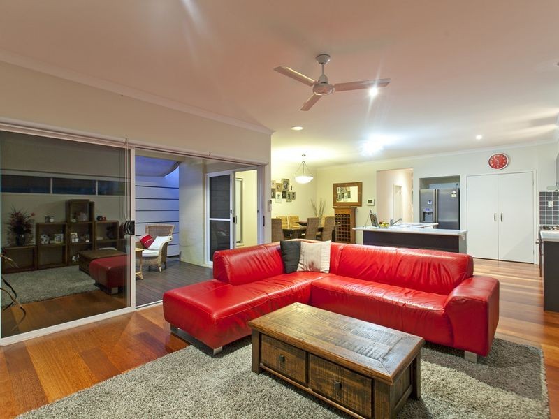 10 Foch Street, Wynnum West QLD 4178