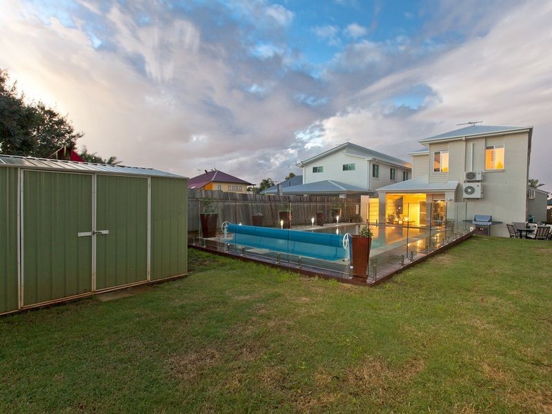 10 Foch Street, Wynnum West QLD 4178