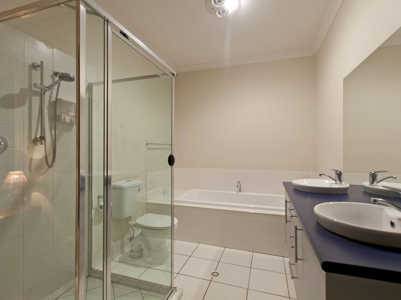 10 Foch Street, Wynnum West QLD 4178