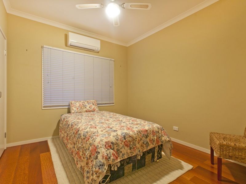 10 Foch Street, Wynnum West QLD 4178