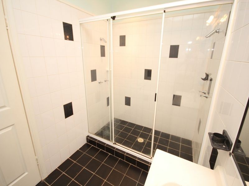 12 Kamarin St, Manly West QLD 4179