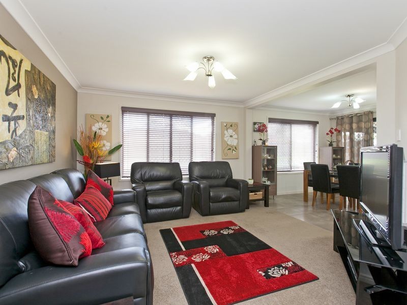 1 Begonia Ct, Wynnum West QLD 4178